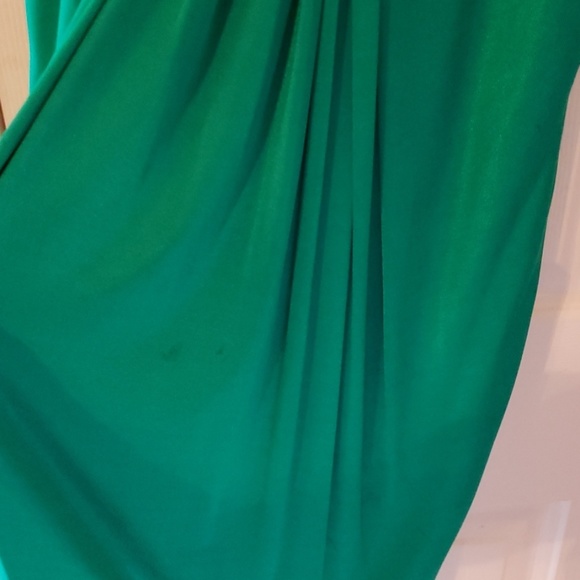 Green bebe Dress - Picture 4 of 4